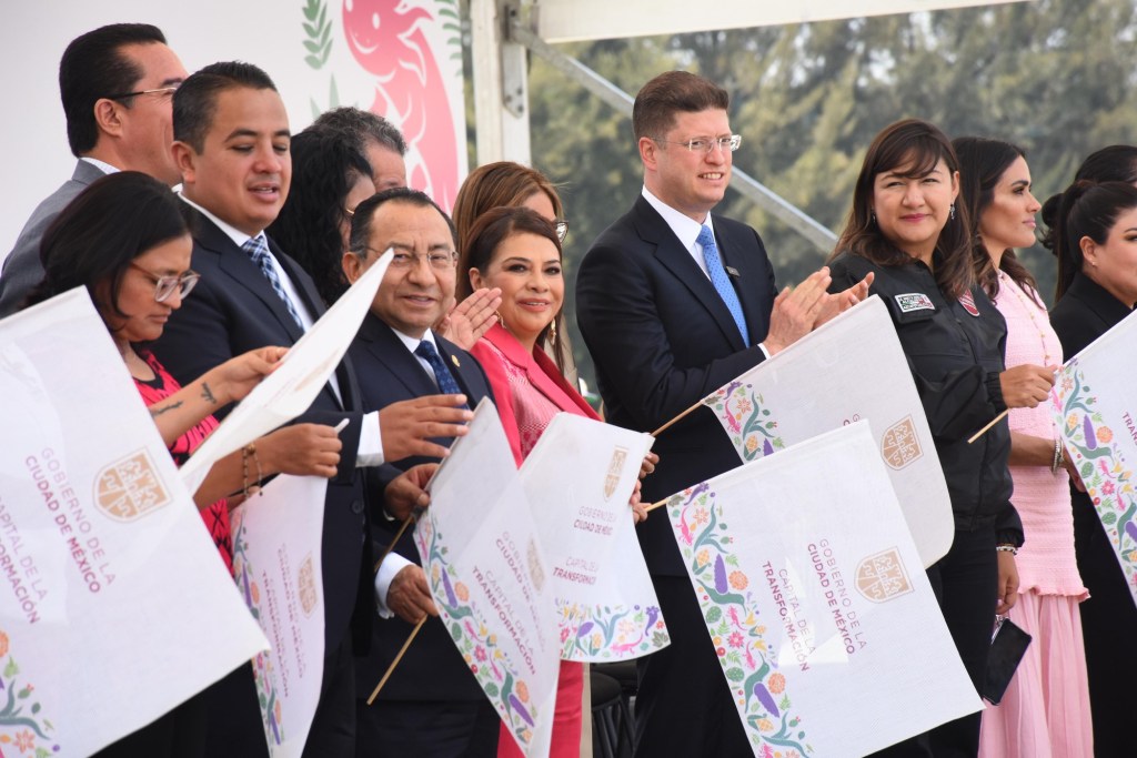 Gobierno capitalino entrega más de 3,500 nuevas patrullas a la SSC como ...