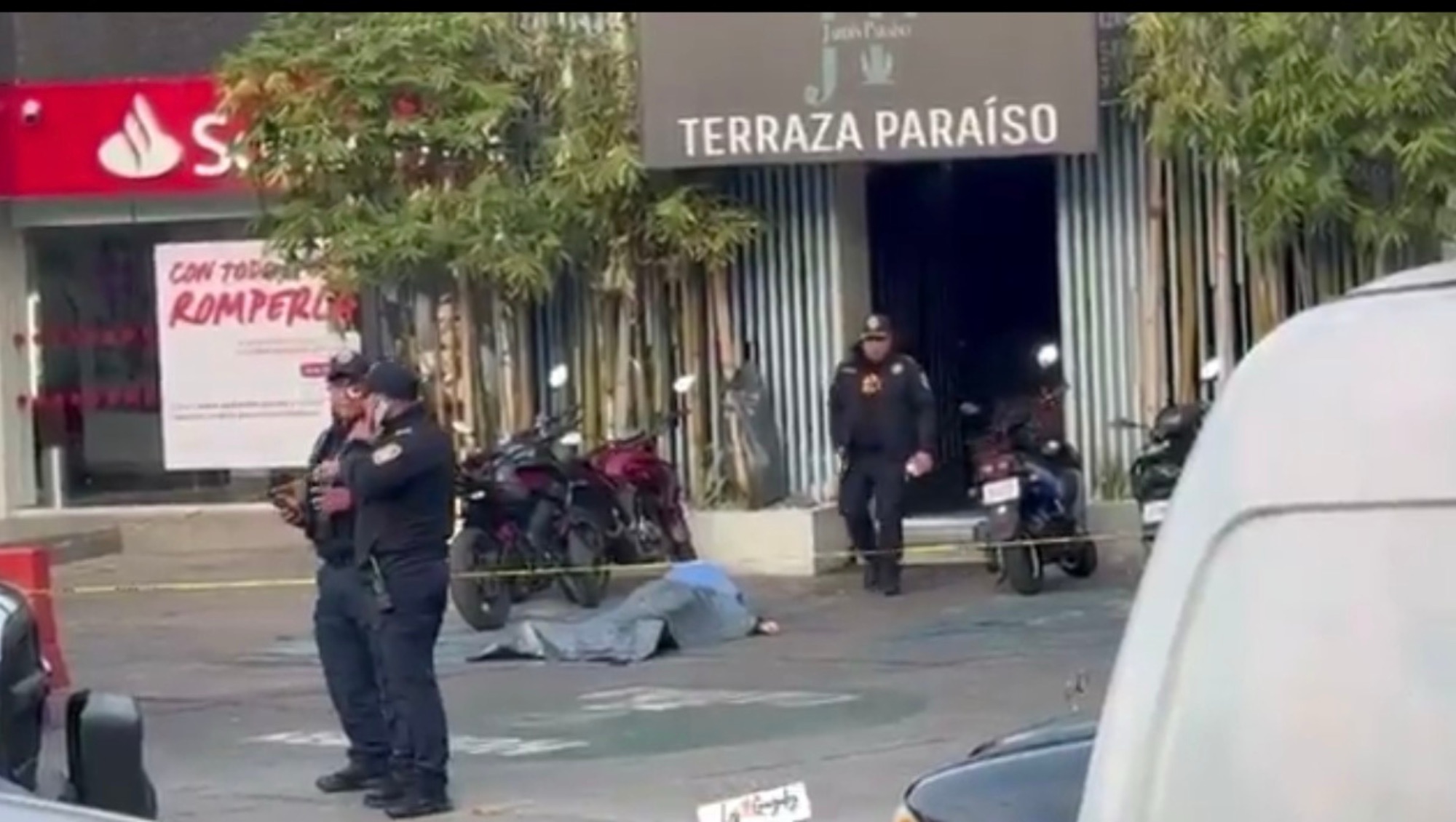 Balacera en bar de Coapa deja un muerto y cuatro heridos. - Pipol México
